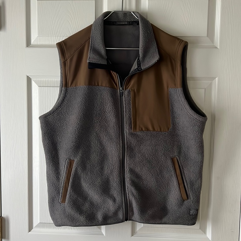 Toad&Co Brickland Fleece‎ Vest, Gray and Light Brown in Sz XL
